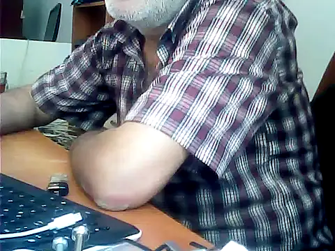 zormen355 Adlı Modelin Web Kamerası Şovu