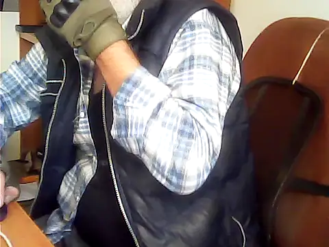zormen355 Show in webcam