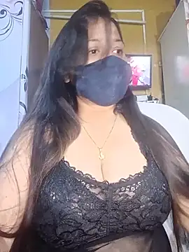 Naughtysummi Adlı Modelin Canlı XXX Sohbeti