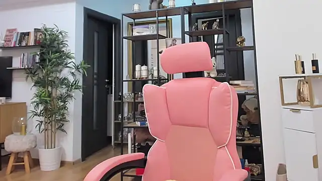 Smileyelyourgf's Webcam Show