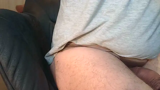 Show modela T0Yforeskin na web-kameri