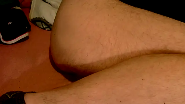 T0Yforeskin 在線直播表演