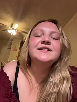 PhatAssBlond's Live XXX Chat