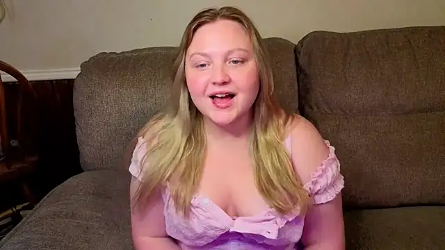 PhatAssBlond's Live XXX Chat