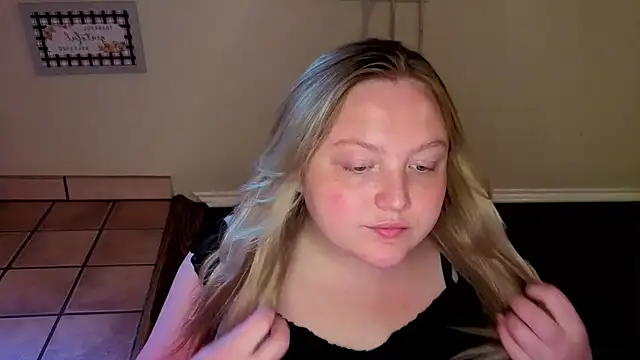 Pokazy przed kamerką – Phatassblonde