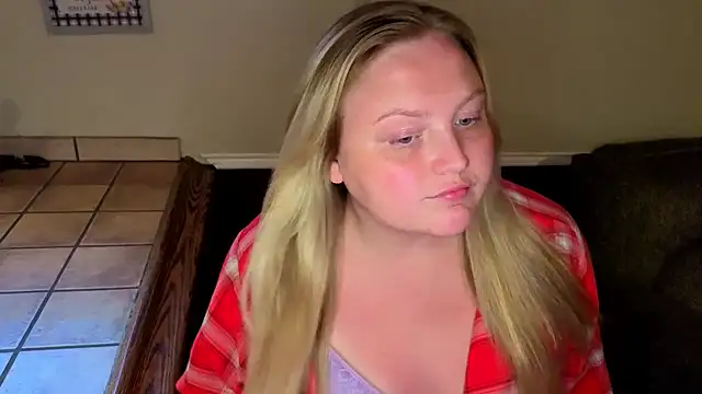 Phatassblonde's Live XXX Chat