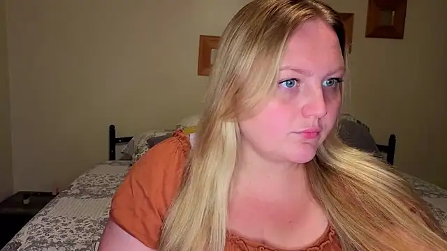 Chatroom XXX en direct de Phatassblonde
