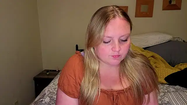 Phatassblonde's Live XXX Chat