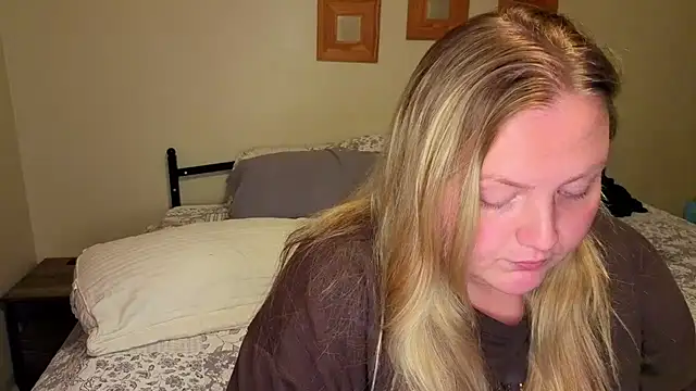 Phatassblonde লাইভ XXX চ্যাট
