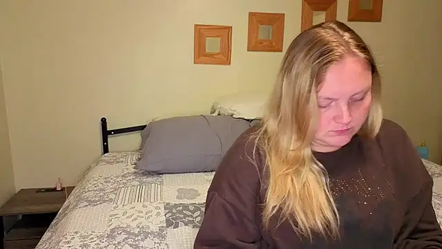 Webkamerová show Phatassblonde