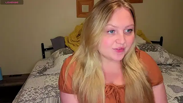Phatassblonde's Live XXX Chat