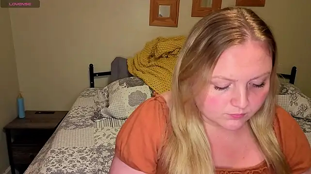 Phatassblonde Show in webcam