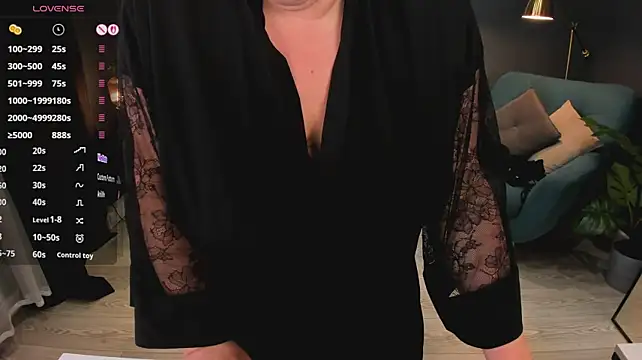 Monica_Rayyy: διαδικτυακό σόου στην κάμερα