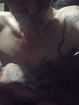 2Hot2gether69 网络视讯表演