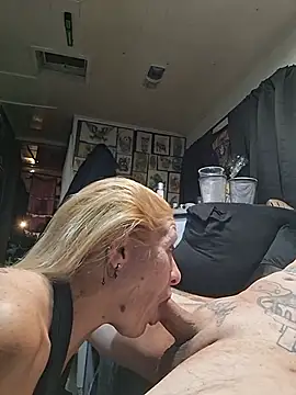 2Hot2gether69 webkamerás műsora