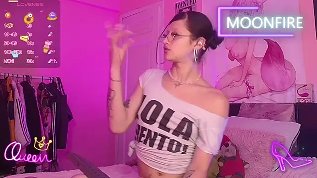 moonfiredancer Adlı Modelin Web Kamerası Şovu