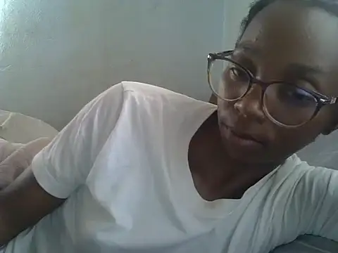 Show modela ElianeHot na web-kameri