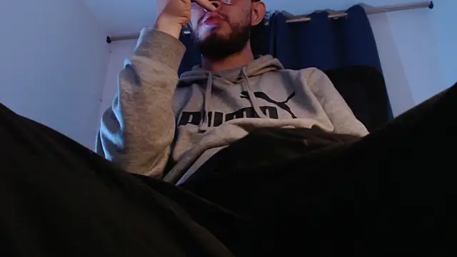 s_sven03 Adlı Modelin Web Kamerası Şovu