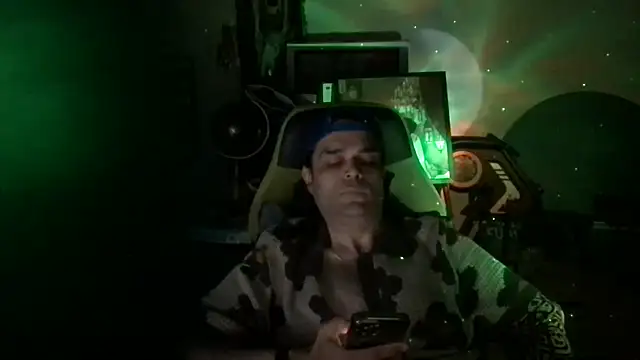 KungFuPanda001's Webcam Show