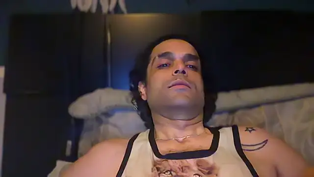 KungFuPanda001's Webcam Show