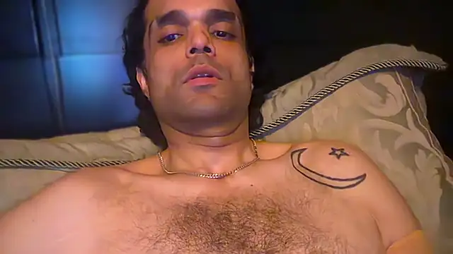 KungFuPanda001's Webcam Show