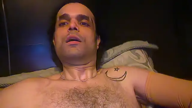 KungFuPanda001's Webcam Show