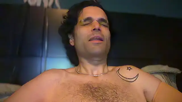 KungFuPanda001's Webcam Show