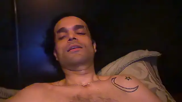 KungFuPanda001's Webcam Show