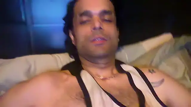 KungFuPanda001's Webcam Show