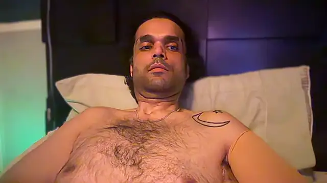 KungFuPanda001's Webcam Show
