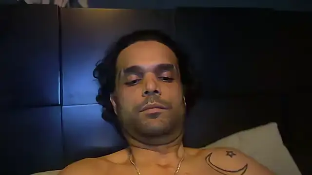 KungFuPanda001's Webcam Show