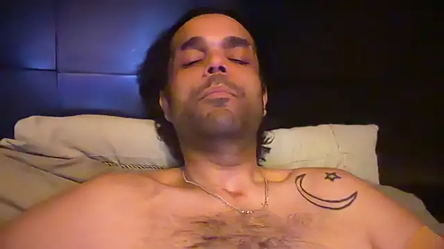 KungFuPanda001 Show in webcam
