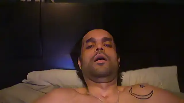 KungFuPanda001 Show in webcam