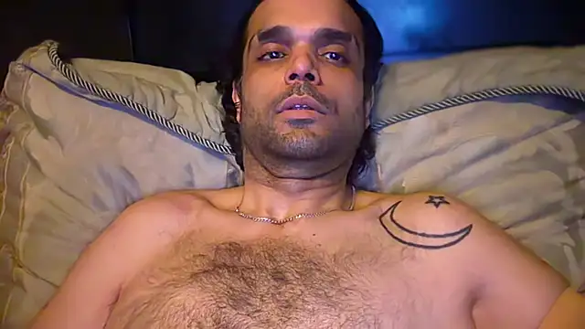 icebergslim281 Show in webcam