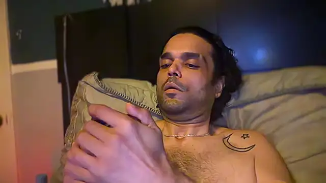icebergslim281 Show in webcam