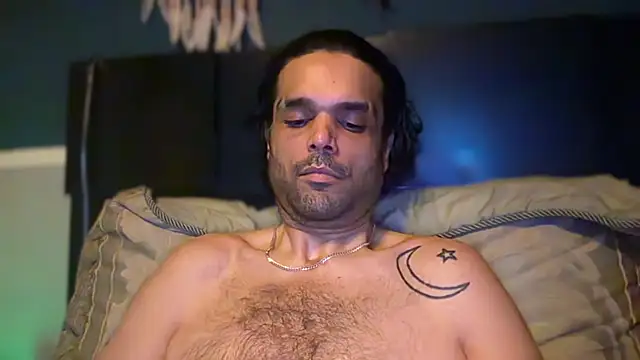 icebergslim281 Show in webcam