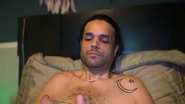 icebergslim281 Show in webcam