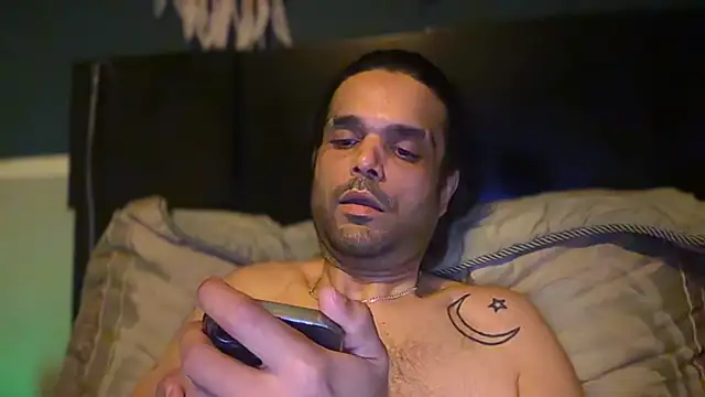 icebergslim281 Show in webcam