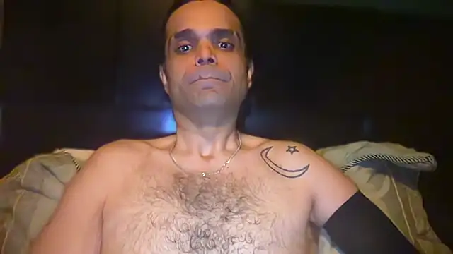 icebergslim281 Show in webcam
