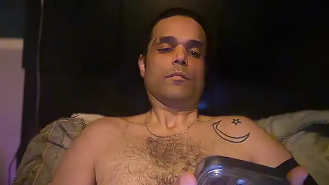 icebergslim281 Show in webcam