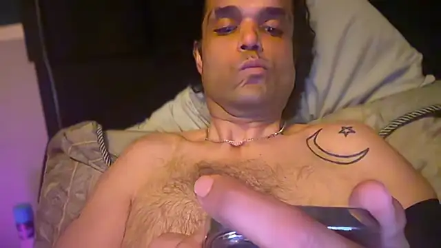 icebergslim281 Show in webcam