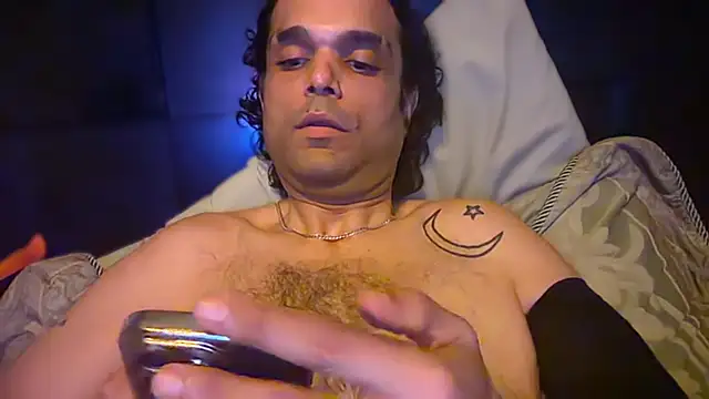 icebergslim281 Show in webcam