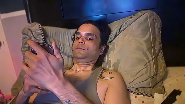 icebergslim281 Show in webcam