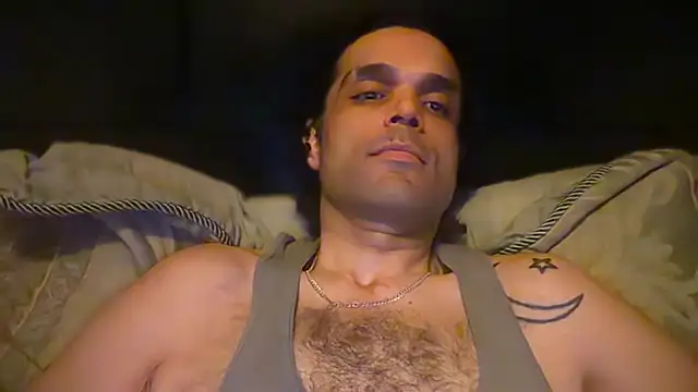 icebergslim281: διαδικτυακό σόου στην κάμερα