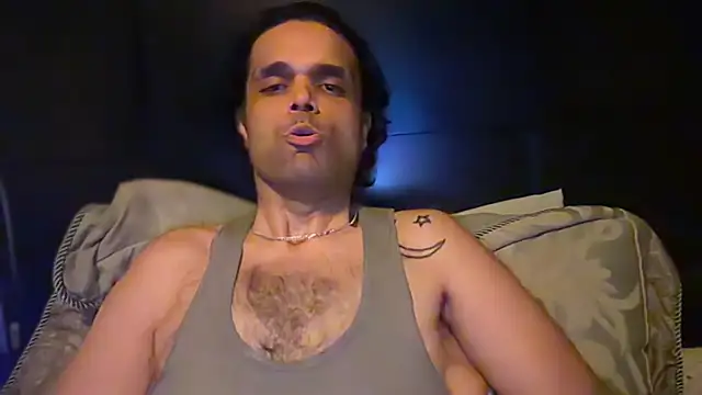 icebergslim281 Show in webcam