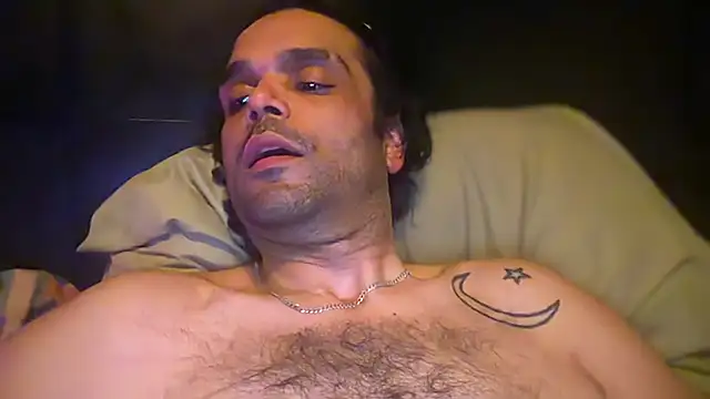 icebergslim281 Show in webcam