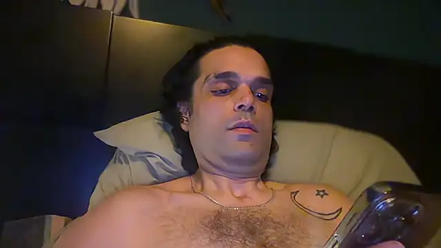 icebergslim281 Show in webcam
