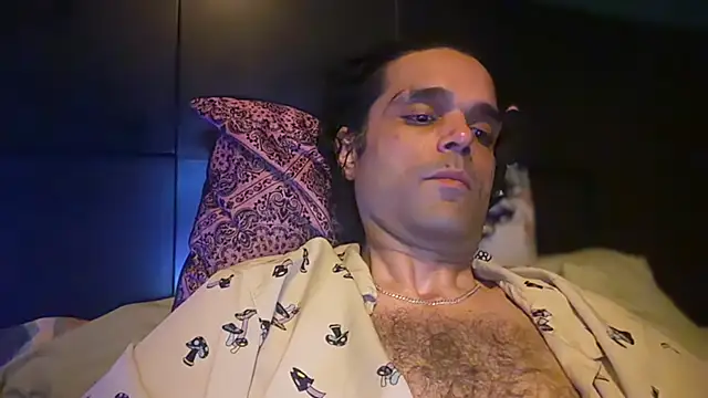 icebergslim281 Show in webcam