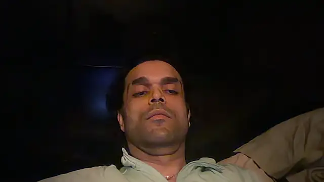 icebergslim281 Show in webcam