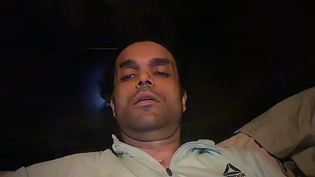 Show modela icebergslim281 na web-kameri
